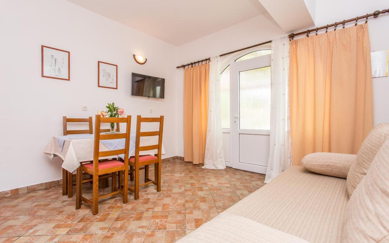 Apartments Maja And Sanja Baška Exteriér fotografie
