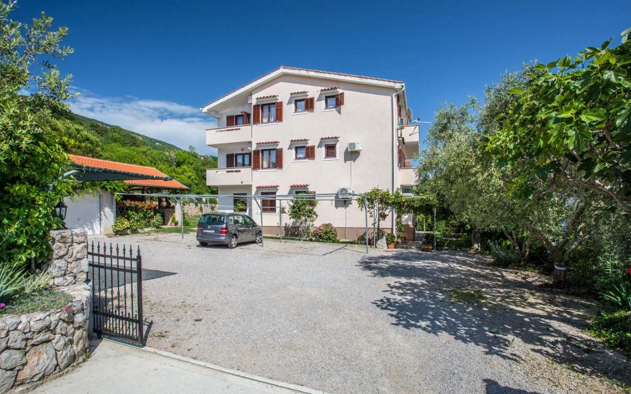 Apartments Maja And Sanja Baška Exteriér fotografie